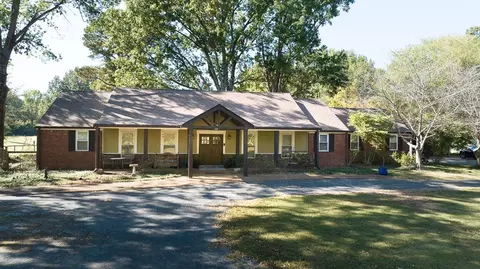 4671 Oak Rd, Arlington, TN 38002