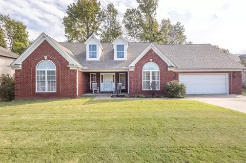 7120 Alder Wood Dr, Millington, TN 38053