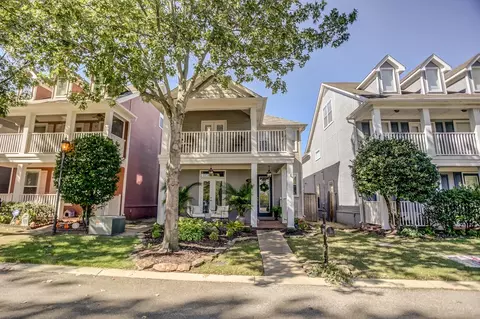 1375 Down River Dr, Memphis, TN 38103