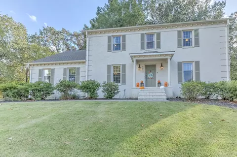 8617 Sycamore Trail Dr, Germantown, TN 38139