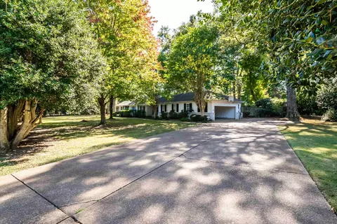 4957 Gwynne Rd, Memphis, TN 38117