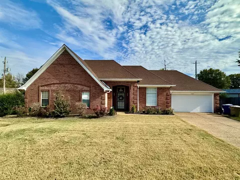 7463 Hunter Trail Cv, Memphis, TN 38125
