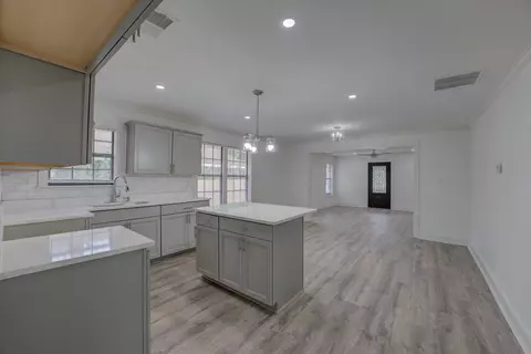 495 Lundee St, Memphis, TN 38111