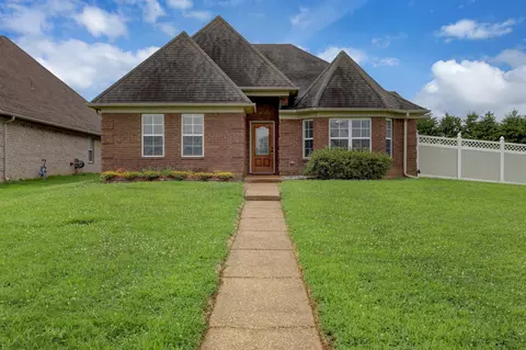 225 Azalea Dr, Somerville, TN 38068