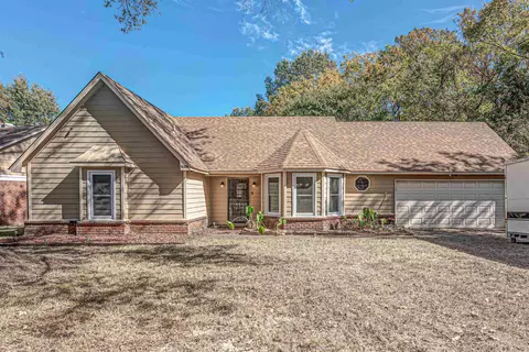 4522 Green Creek Dr, Memphis, TN 38125