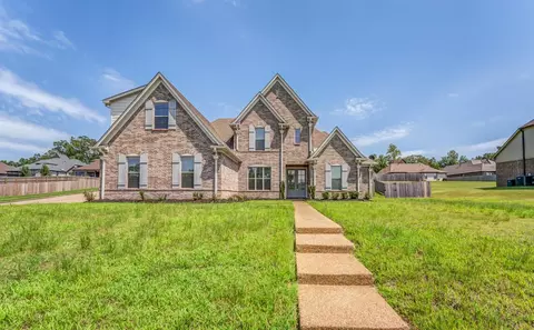 2386 N Forest Hill-irene Rd, Germantown, TN 38139