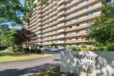 1960 N Parkway Ave #309, Memphis, TN 38112