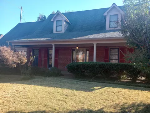 7597 Dexter Manor Dr, Memphis, TN 38016