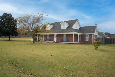 265 Honeysuckle Ln, Atoka, TN 38004