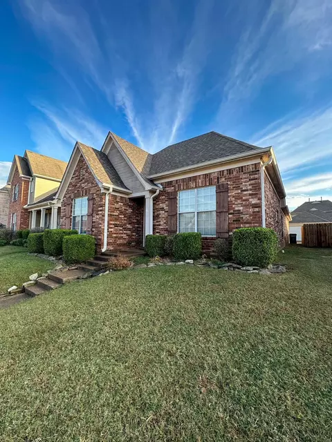 9101 Chimneyrock Rd, Memphis, TN 38016