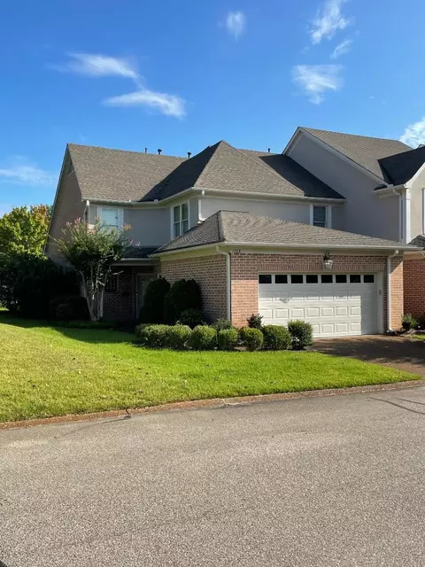 1708 Village Ridge Pl, Collierville, TN 38017