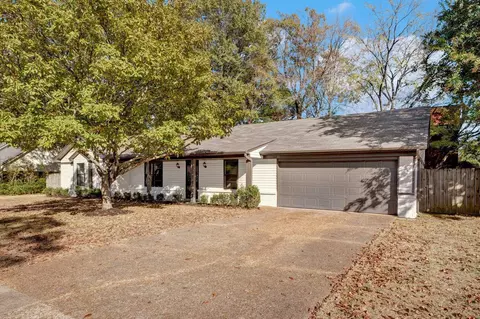 2912 Charles Bryan Rd, Bartlett, TN 38134