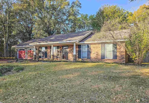 9596 Pigeon Roost Rd, Olive Branch, MS 38654