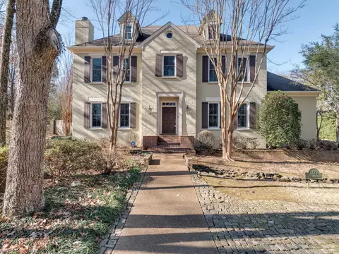 1725 Chapel Creek Pkwy, Memphis, TN 38016