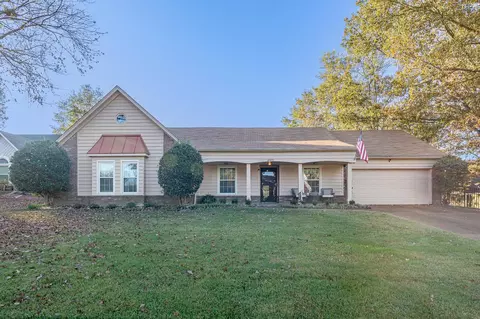 8391 Overcup Oaks Dr, Memphis, TN 38018