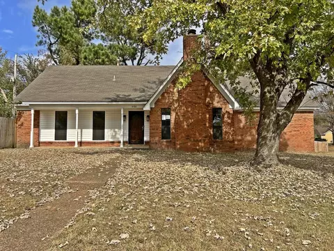 4500 Waverly Farms Rd, Millington, TN 38053