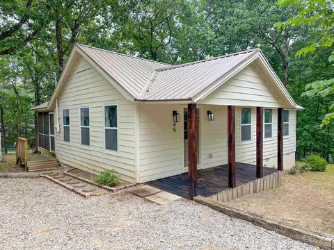 45 Pocahontas Ln, Counce, TN 38326