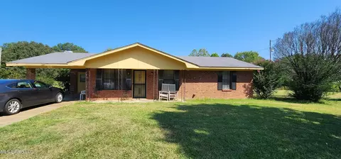 5709 Peyton Rd, Coldwater, MS 38618