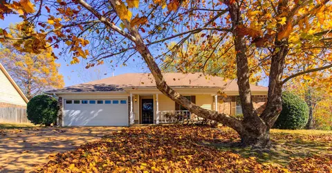 7254 Autumn Forrest Dr, Memphis, TN 38125