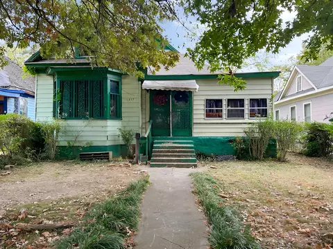 1357 Ridgeway St, Memphis, TN 38106