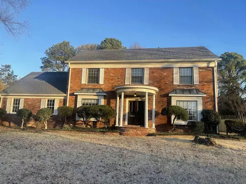 7970 Elm Leaf Dr, Germantown, TN 38138