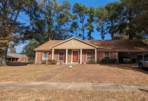5720 Westcliff Cv, Memphis, TN 38115