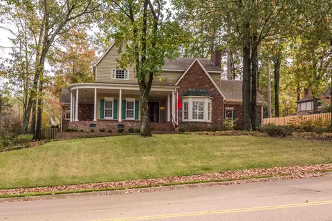 2698 Oakleigh Ln, Germantown, TN 38138