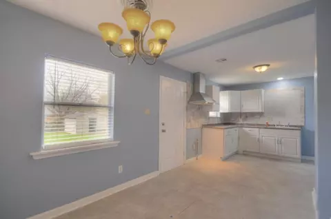 3007 S Perkins Rd, Memphis, TN 38118