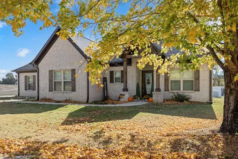 1041 Whaley Rd, Covington, TN 38019
