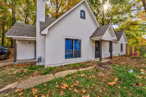 5833 S Newberry Ln, Memphis, TN 38115