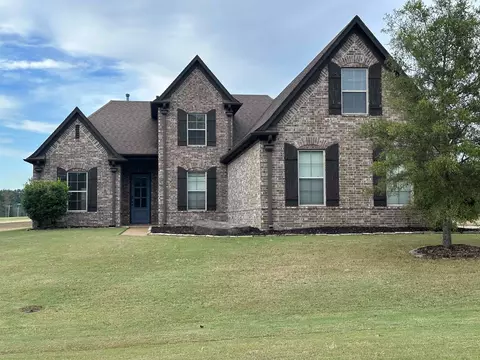 10704 E Rosemeade Cir, Cordova, TN 38016