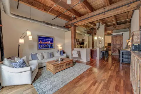 420 S Front St #204, Memphis, TN 38103