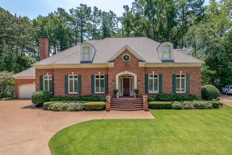 6597 Oak Estates Dr, Memphis, TN 38119