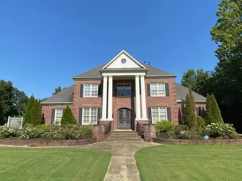 930 Snowden Farm Rd, Collierville, TN 38017