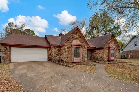 4278 Fox Race Cv, Memphis, TN 38141