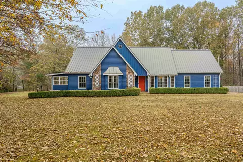 10245 Kentwood Estates Dr, Cordova, TN 38018