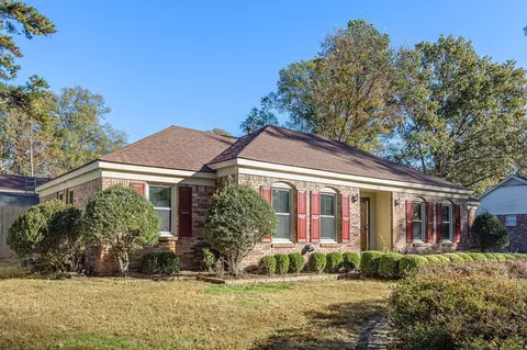 446 Sterling Dr, Collierville, TN 38017