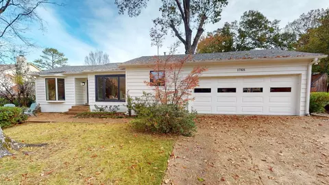 1768 Plantation Rd, Germantown, TN 38138
