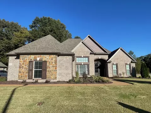 50 Rockwood Dr, Jackson, TN 38305
