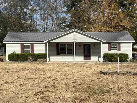 426 E Main St E, Halls, TN 38040