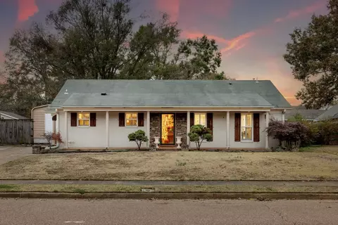 3897 Sabal Hill Dr, Bartlett, TN 38135