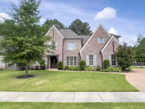 285 Saunders Creek Cir, Rossville, TN 38066