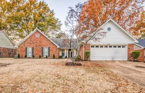 4153 Old Village Ln, Memphis, TN 38125