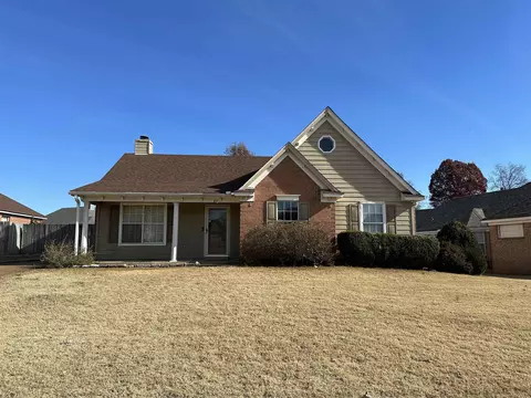85 Center Oak Dr, Oakland, TN 38060