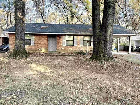 2570 Courtney Dr, Memphis, TN 38128