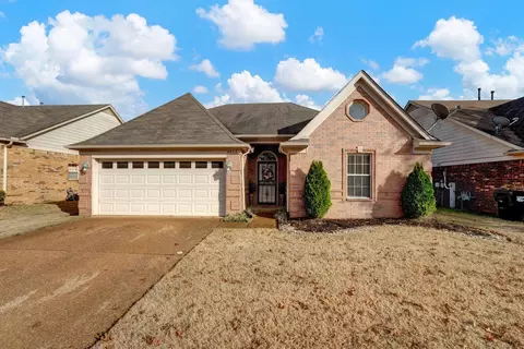 4870 Ashcroft Dr, Memphis, TN 38125