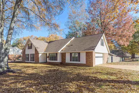 2984 Pangbourne Cv, Germantown, TN 38138