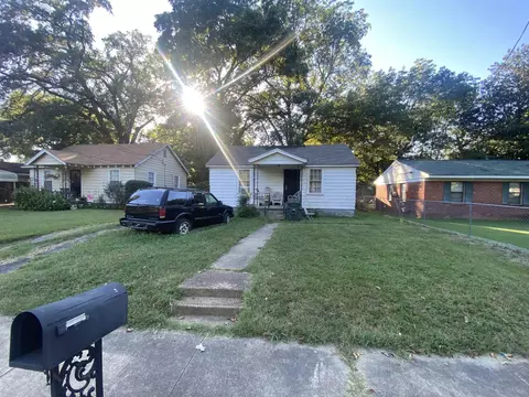 2833 Woodlawn St S, Memphis, TN 38127