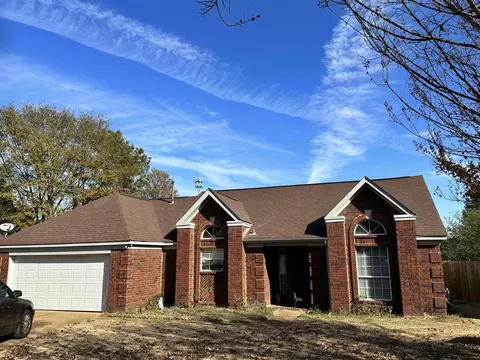 4800 Sturbridge Ln, Memphis, TN 38141
