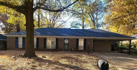 3323 Fox Chase Dr, Memphis, TN 38115